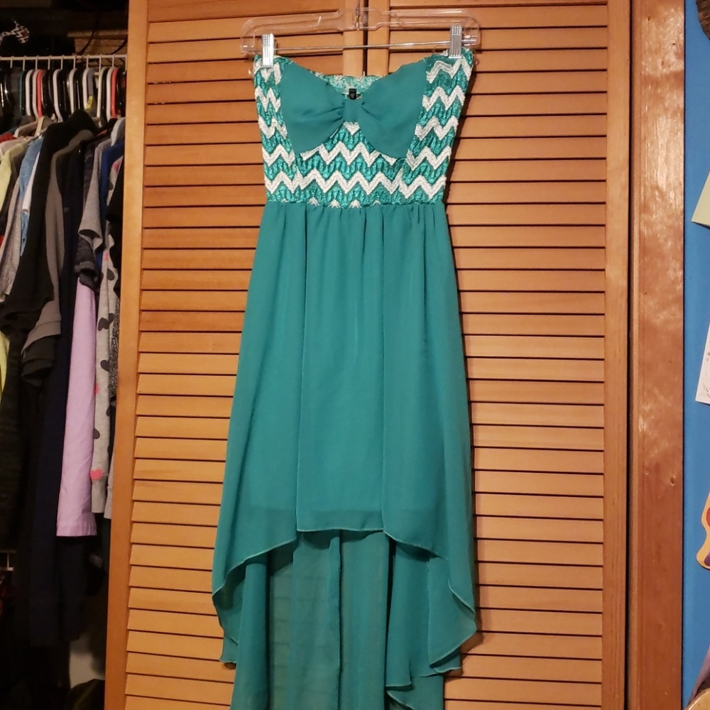 LOVE CULTURE DRESS / M / Halter dress